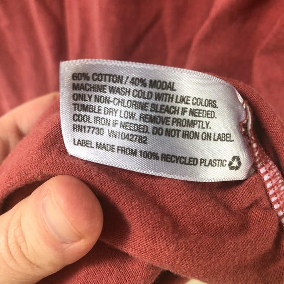 Isabel Maternity rust colored tee shirt XXL - Picture 3 of 3